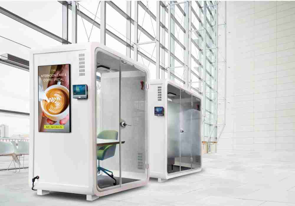 william威廉中文官网子公司达擎之智慧行动办公舱，，采用PDLC智能调光玻璃设计，，，透过通电与断电的电流切换，，，呈现透明与雾面效果，，，，具节能降耗特性并兼顾隐私，，，确保信息安全