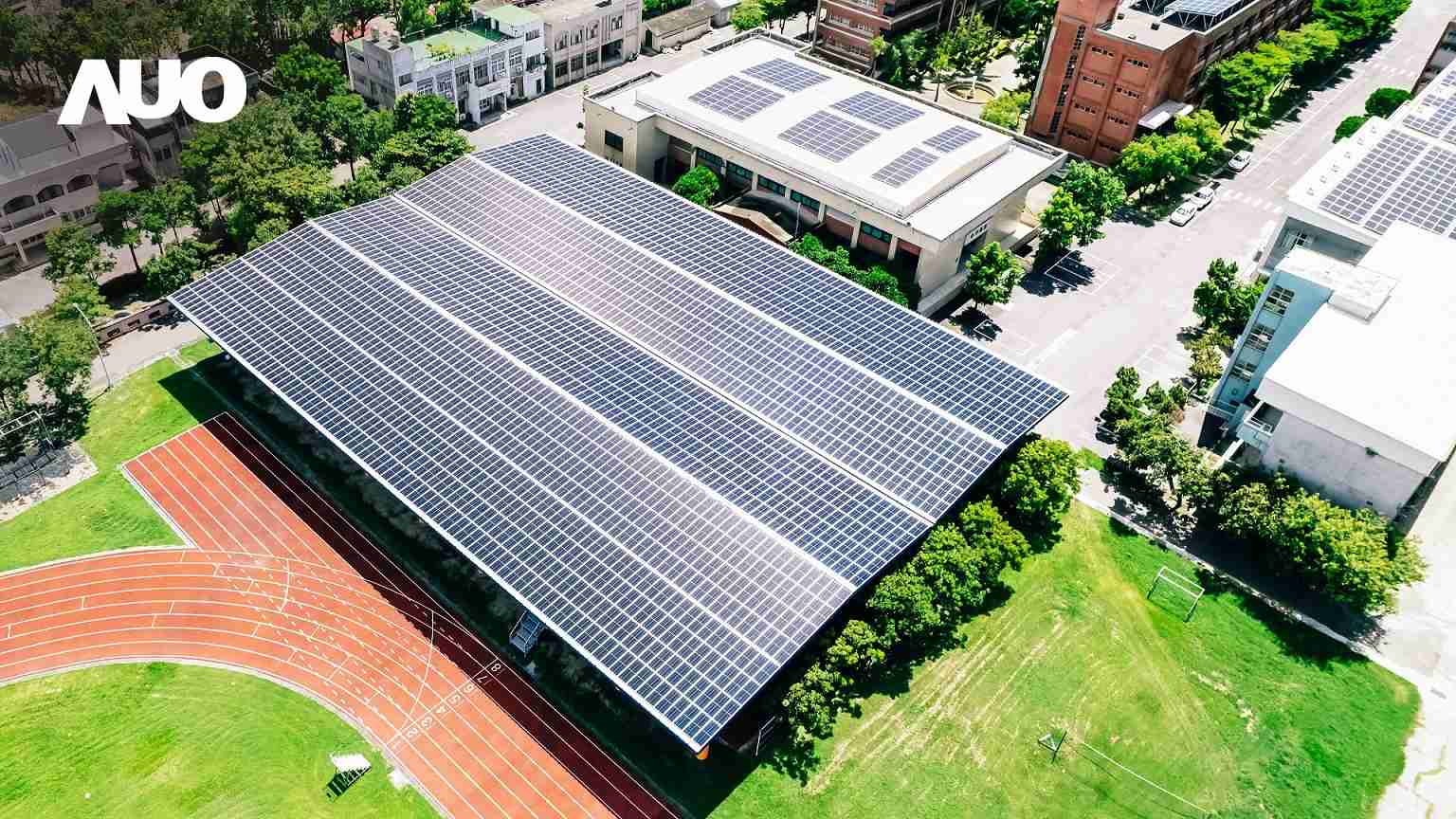 william威廉中文官网SunSteel光电整合型浪板具备快速安装、、、、轻量化优势，，，可提升15%发电效能，，，，通过国际IEC与台湾VPC认证安全、、、防漏、、、、耐候标准